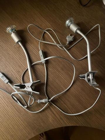 2 alu kleurige leeslampjes met knijper. Incl vervangbare LED, Enlèvement, Comme neuf