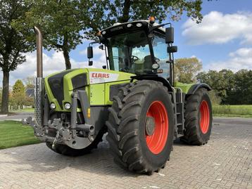 2009 Claas Xerion 3800 Trac Tracteur agricole à quatre roue