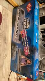 Piano's, Muziek en Instrumenten, Ophalen of Verzenden, Zo goed als nieuw