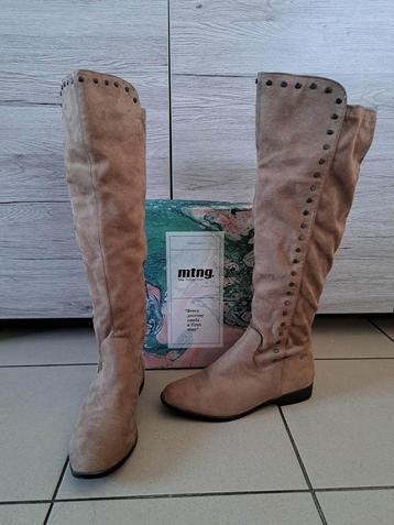 Laarzen MTNG (38) beschikbaar voor biedingen