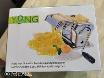 Yong Pastamachine met 3 mogelijkheden en pastasnijder