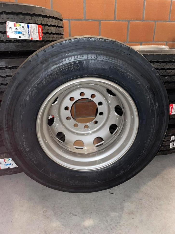 Nieuwe Michelin vrachtwagen banden + nieuwe velgen, Auto-onderdelen, Vrachtwagen-onderdelen, Nieuw, Ophalen