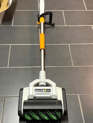 Batavia Maxxbrush Schoonmaakborstel & terrasreiniger beschikbaar voor biedingen