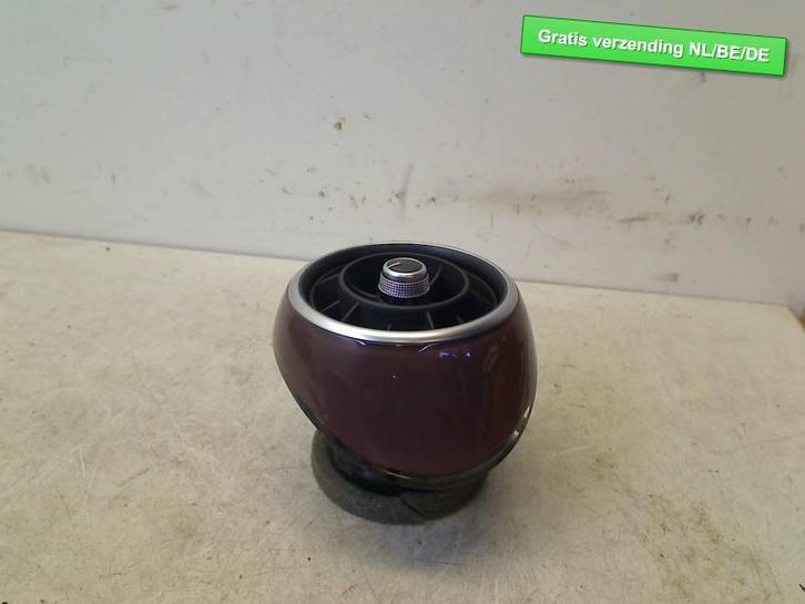 AERATEUR TABLEAU DE BORD DROIT A1 Sportback (8XA / 8XF), Autos : Pièces & Accessoires, Tableau de bord & Interrupteurs, Audi, Utilisé