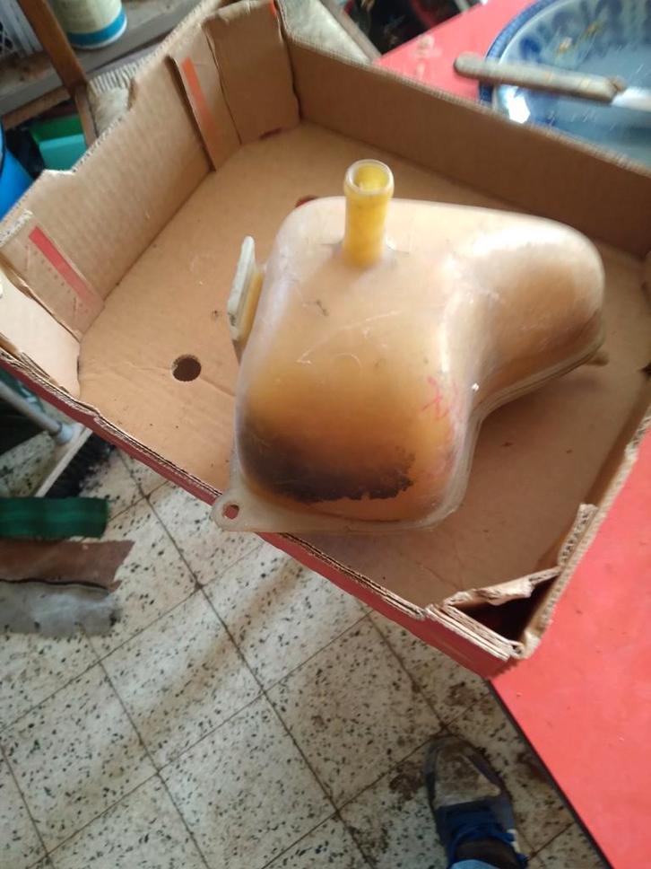 Koelvloeistof reservoir vw golf 2 diesel, Auto-onderdelen, Motor en Toebehoren, Ophalen of Verzenden