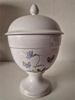 Porseleinen pot met deksel, Enlèvement