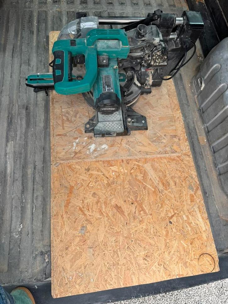 Afkortzaak Vonroc met stevig werkblad, Doe-het-zelf en Bouw, Gereedschap | Boormachines, Zo goed als nieuw, Ophalen