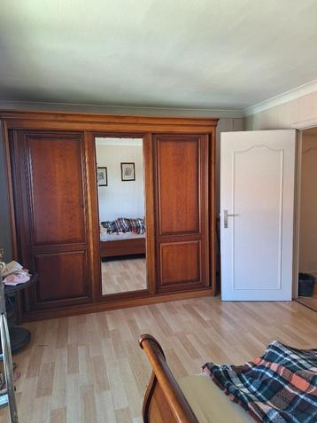 Slaapkamer kerselaar, Enlèvement
