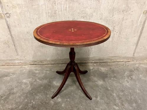 ovaal houten Vintage bijzettafel met rood inleg leder, Antiek en Kunst, Antiek | Meubels | Tafels, Ophalen