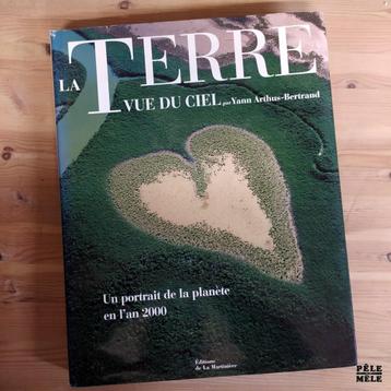 Livre "La Terre vue du ciel", Enlèvement ou Envoi, Comme neuf, Nature en général, Yann Arthus Bertrand