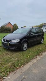 Volkswagen touran met keuring voor verkoop, Auto's, Voorwielaandrijving, Euro 5, 4 cilinders, Zwart