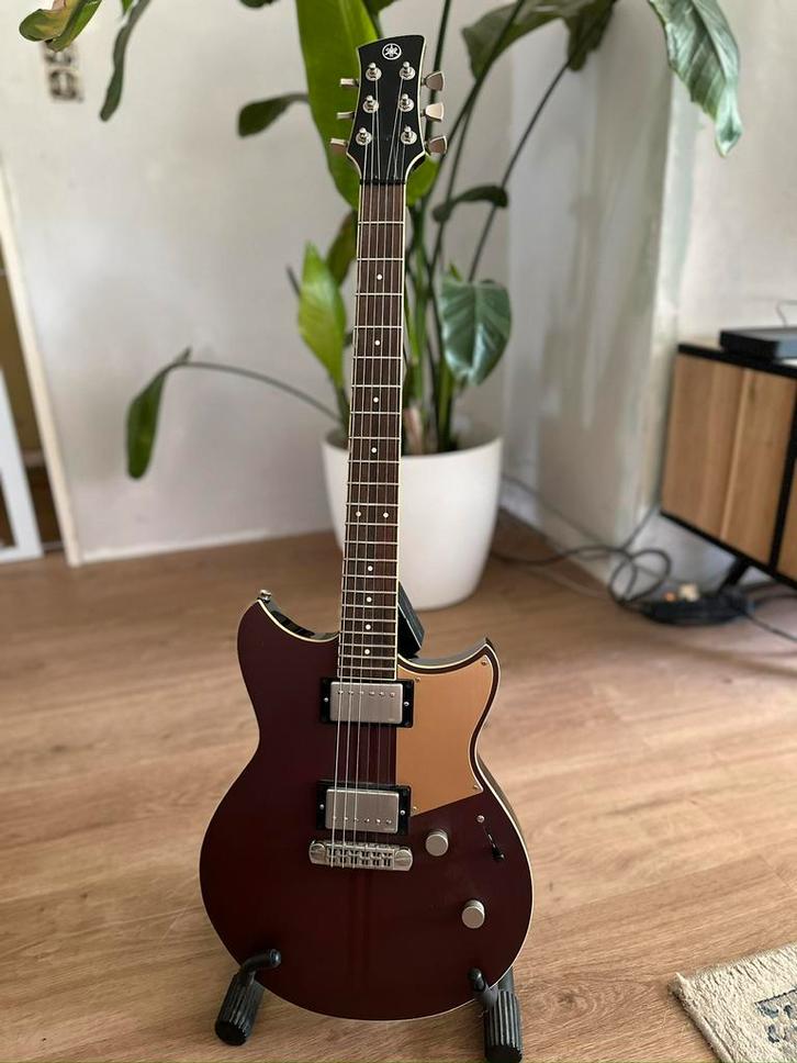 Yamaha Revstar RS820CR, Muziek en Instrumenten, Snaarinstrumenten | Gitaren | Elektrisch, Zo goed als nieuw, Ophalen of Verzenden