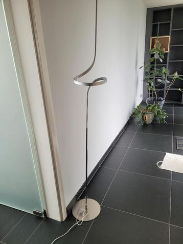 luminaire sur pied beschikbaar voor biedingen