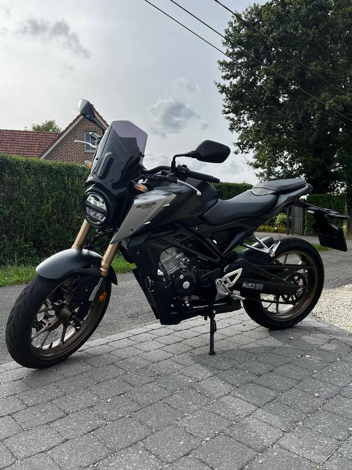 honda cb125R in nieuwstaat 2022, Motoren, Motoren | Honda, Particulier, Naked bike, 11 kW of minder, 1 cilinder, Minimaal motorrijbewijs A1