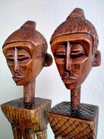 Afrikaanse beeldjes ., Ophalen