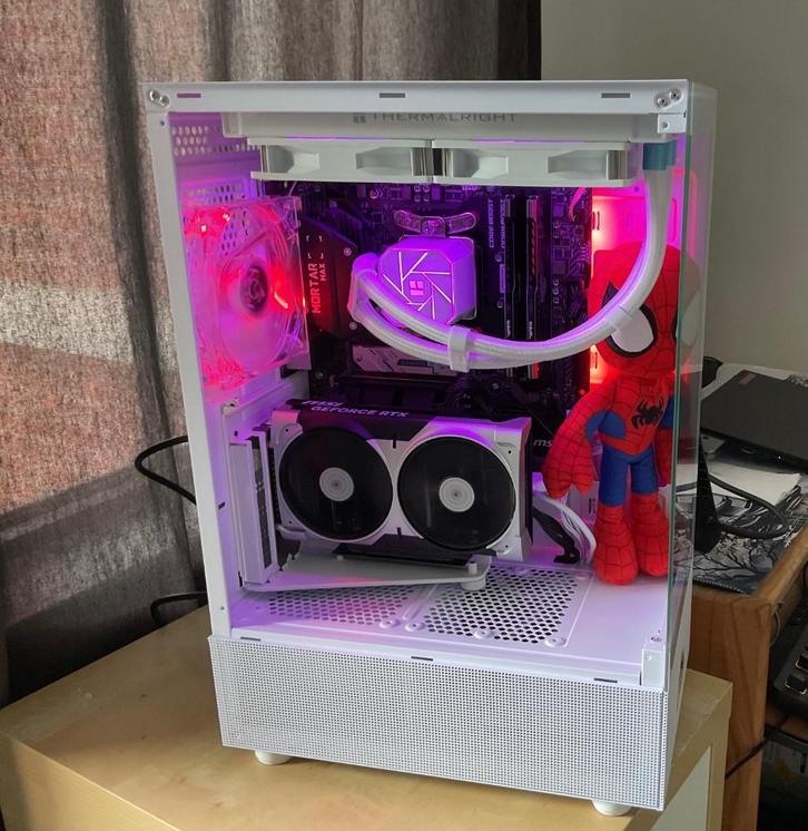 PC GAMER RYZEN 7 5800x MSi Ventus 2x RTX 5060, Computers en Software, Desktop Pc's, Zo goed als nieuw, 4 Ghz of meer, SSD, Met videokaart