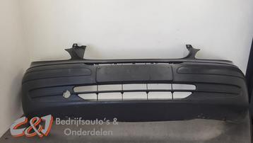 Voorbumper van een Mercedes Vito beschikbaar voor biedingen
