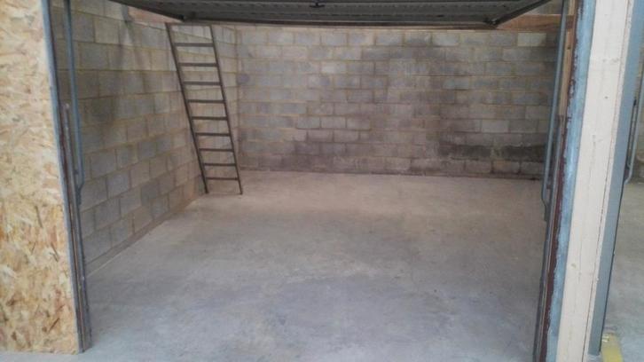 Garage et mezzanine à louer, Immo, Garages en Parkeerplaatsen