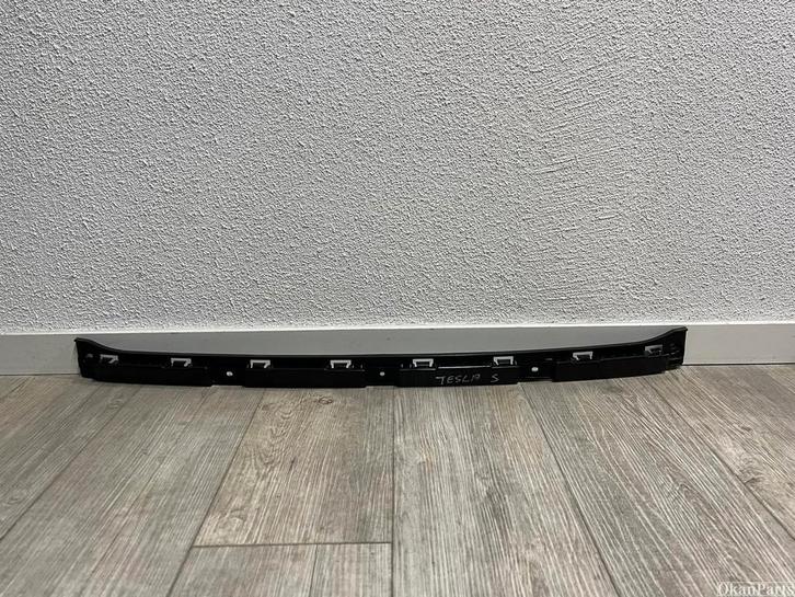 Tesla Model S Achterbumper Bumperlijst, Auto-onderdelen, Carrosserie, Achter, Gebruikt