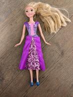 Barbie raiponce, Enfants & Bébés, Jouets | Poupées, Comme neuf, Enlèvement, Barbie