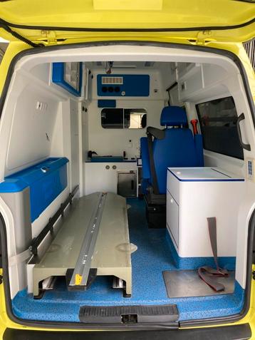 Volkswagen Transporter T6 Ambulance (bj 2017) beschikbaar voor biedingen