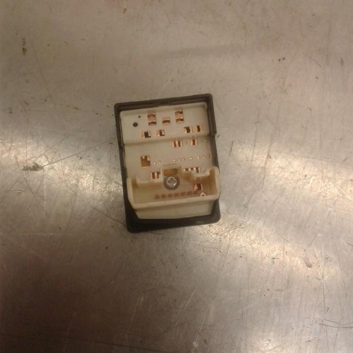 COMMUTATEUR RÉTROVISEURS Toyota Corolla (E15) (|183574|), Autos : Pièces & Accessoires, Tableau de bord & Interrupteurs, Toyota