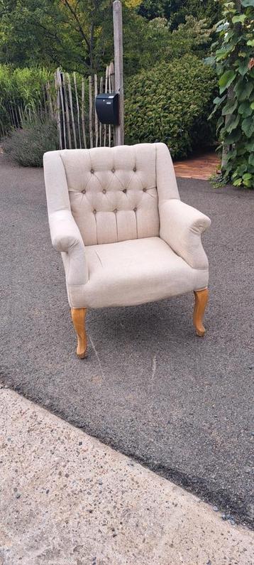 fauteuil capitonné en lin, Enlèvement, Utilisé