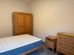 slaapkamer- hout- bed met matras, kledingkast, nachtkastje,, Huis en Inrichting, Slaapkamer | Complete slaapkamers, Gebruikt, Ophalen