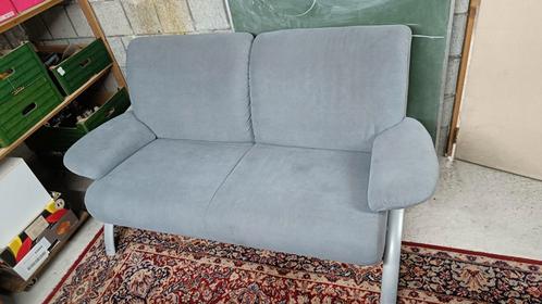 Moderne 2 zits bank, Huis en Inrichting, Zetels | Zetels, Ophalen