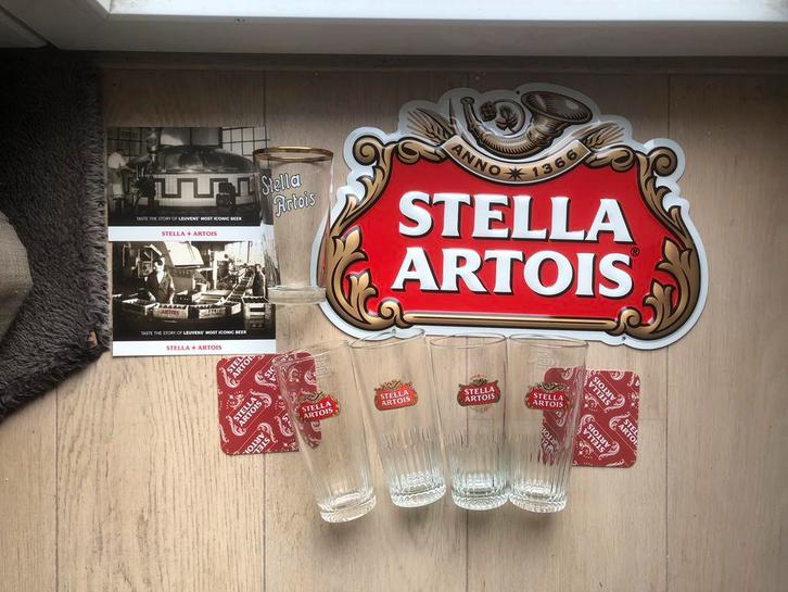 Reclamebord Stella Artois+glazen+bierviltjes+postkaarten., Verzamelen, Merken en Reclamevoorwerpen, Zo goed als nieuw, Reclamebord