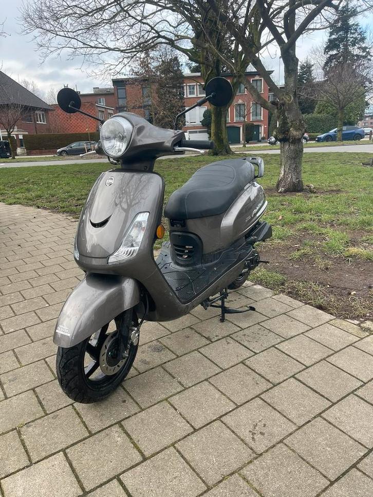 SYM fiddle 2 B klasse !!1000km!!, Fietsen en Brommers, Scooters | SYM, Zo goed als nieuw, Fiddle, Klasse B (45 km/u), Benzine