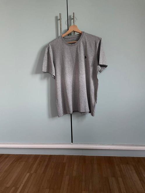 grijs T-shirt van ralph lauren(M), Kleding | Heren, T-shirts, Zo goed als nieuw, Maat 48/50 (M), Zwart, Verzenden