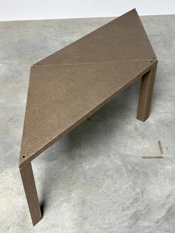 Massimo Morozzi tafels - Cassina Tangram 300 collectie 1980 beschikbaar voor biedingen
