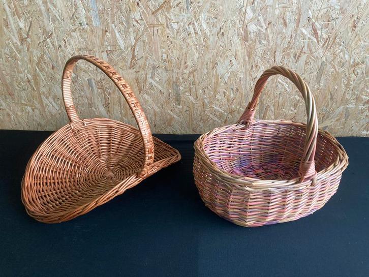 2 manden, Huis en Inrichting, Woonaccessoires | Schalen en Manden, Zo goed als nieuw, Ophalen of Verzenden