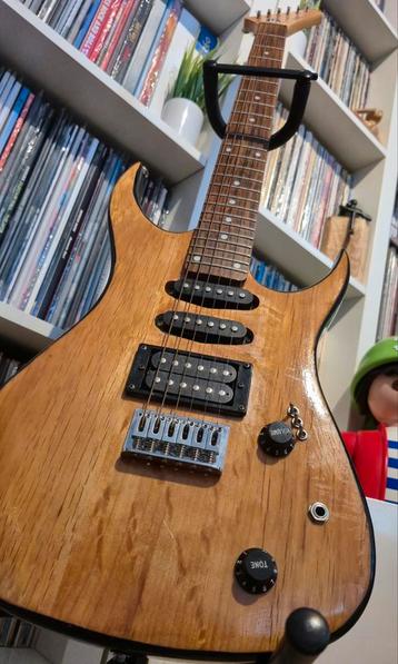 Elektrische gitaar  beschikbaar voor biedingen