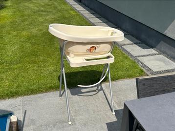 Te koop: Babybadje met ingebouwde thermometer beschikbaar voor biedingen