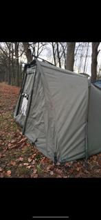 Nash Titan met winterskin en bushwrap, Watersport en Boten, Hengelsport | Karpervissen, Ophalen, Gebruikt