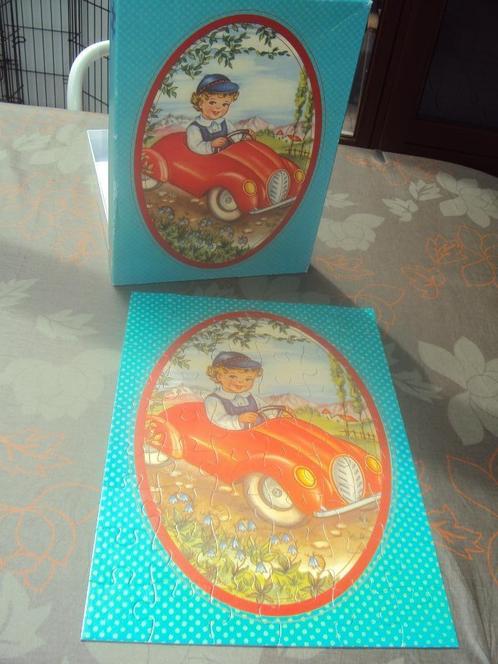 Retro Puzzel  het jongetje in de auto,van Froy &Dind, Kinderen en Baby's, Speelgoed | Kinderpuzzels, Meer dan 50 stukjes, Ophalen of Verzenden