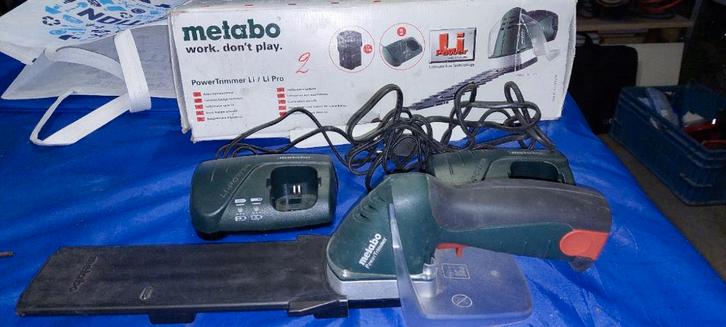 Metabo PowerTrimmer Li – professionele accusnoeischaar set, Tuin en Terras, Heggenscharen, Zo goed als nieuw, Accu, Ophalen