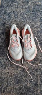 Kiprun sneakers, Kleding | Dames, Ophalen, Wit, Sneakers, Kiprun