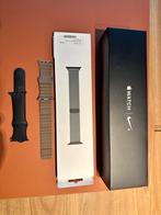 Apple watch Nike+ Series 4 44m Space grey, Handtassen en Accessoires, Smartwatches, Gebruikt, Zwart, IOS, Ophalen of Verzenden