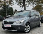 Skoda Roomster 1.2i Benz 2011 59Dkm Airco CruiseC. Pano Gara, Auto's, Euro 5, Stof, Gebruikt, 1200 kg