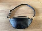 Zwart schoudertasje, Ophalen of Verzenden, Zo goed als nieuw, Zwart, Schoudertasje