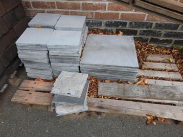 blauwsteen tegels 40x40 en 20x20 beschikbaar voor biedingen