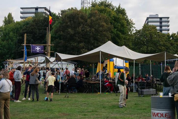 Stretchtent 10m x 10m scouts TE HUUR, Hobby en Vrije tijd, Feestartikelen | Verhuur, Gebruikt, Ophalen of Verzenden