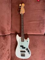 Fender mustang bas, Musique & Instruments, Instruments à corde | Guitares | Basses, Enlèvement, Comme neuf