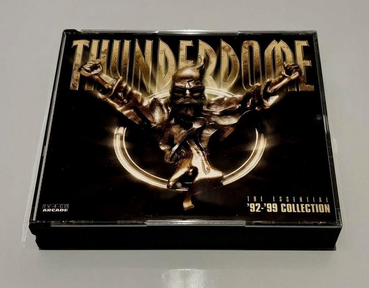 Thunderdome 92-99 The Essentials, Cd's en Dvd's, Cd's | Dance en House, Zo goed als nieuw, Ophalen of Verzenden