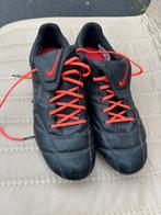 Voetbalschoenen Nike, Sport en Fitness, Voetbal, Ophalen of Verzenden, Gebruikt