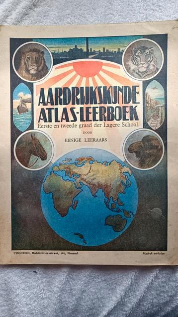 Partij oude schoolboeken 1923 beschikbaar voor biedingen