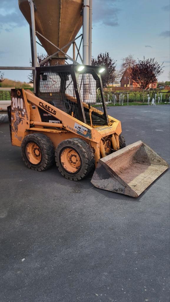 Schranklader met bak, hydraulische mestklem en palletvorken, Zakelijke goederen, Machines en Bouw | Kranen en Graafmachines, Wiellader of Shovel